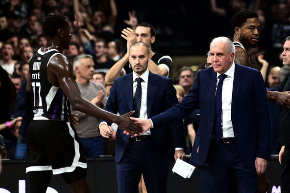 Pozdrav Željka Obradovića i Iska Bonge u Partizanu