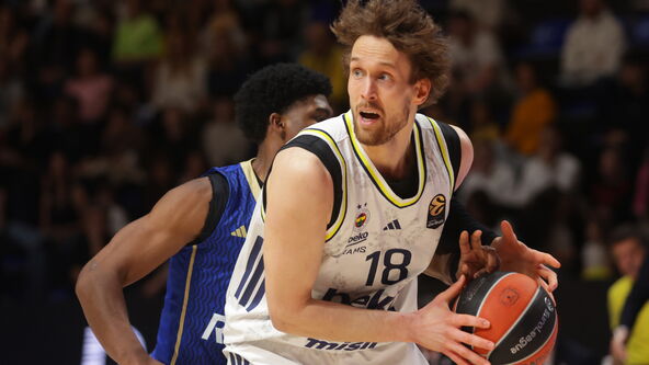 Mikael Jantunen u napadu Fenerbahčea