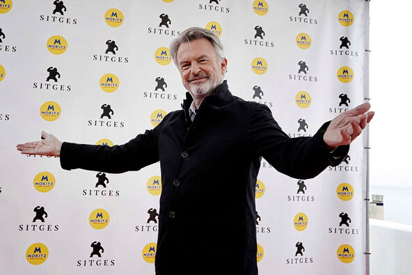 Sam Neill (2).jpg