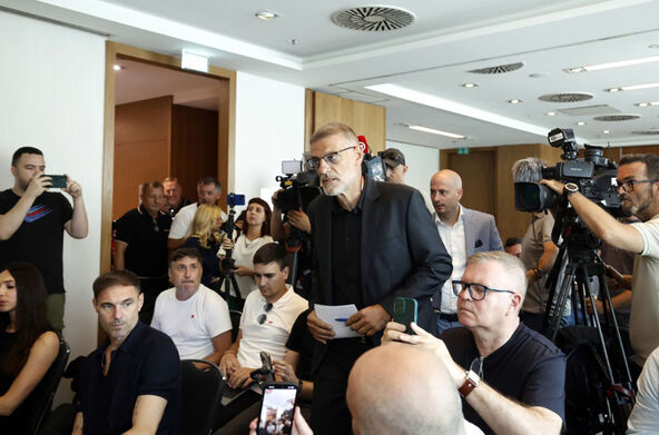 Slaven Bilić na konferenciji za medije (1).jpg