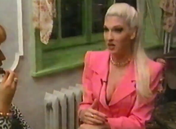 Jelena Karleuša u mladosti