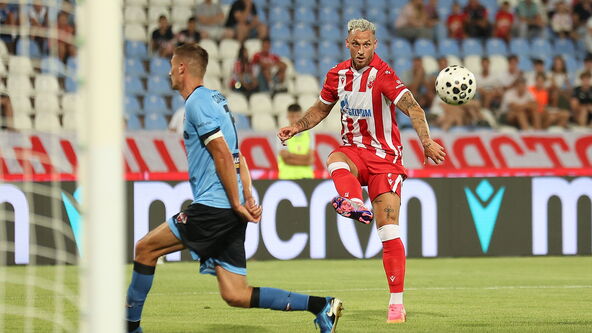 Marko Arnautović šutira protiv Mačve