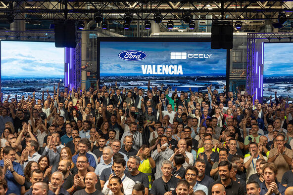 Ford_and_Geely_Auto_Join_Forces_in_Europe_9 copy.jpg
