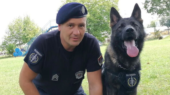 Policija