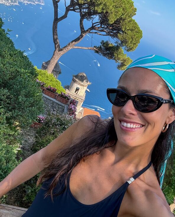 Ana Ivanović u haljini na moru