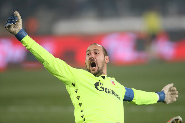 Milan Borjan (7).JPG