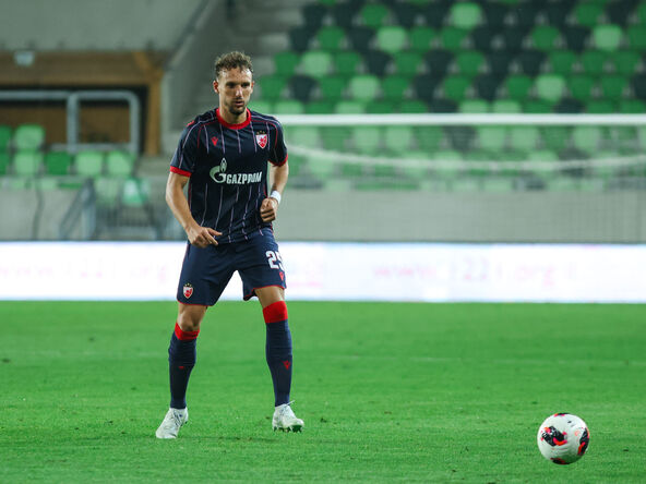Strahinja Eraković na utakmici Crvena zvezda Hapoel Berševa