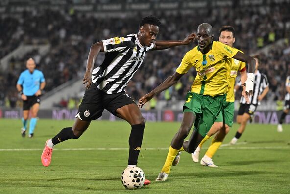 Demba Sek protiv Tobola.