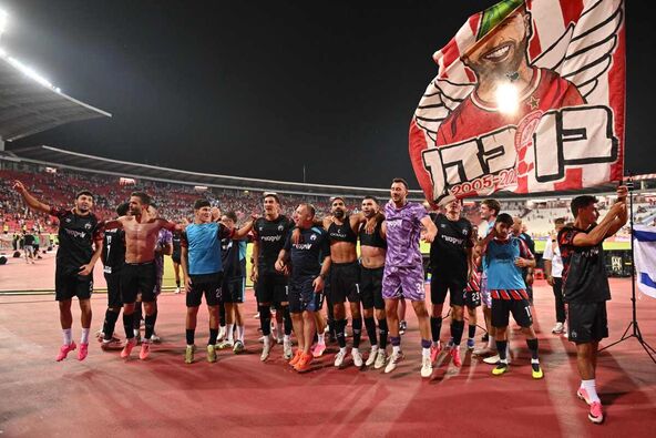 Hapoel Berševa posle meča sa Zvezdom.
