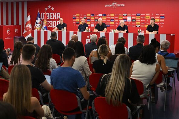 Vanredno obracanje Crvene zvezde (2).JPG