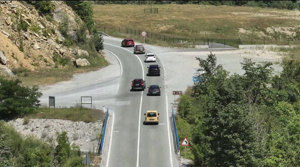 Dronom se snimaju vozači kod Mojkovca  (1).jpg