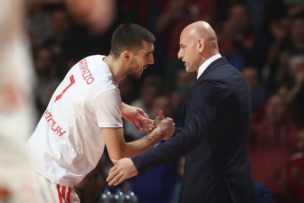 Ognjen Dobrić i Saša Obradović se pozdravljaju u Pioniru