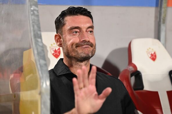 Albert Rijera na utakmici Zvezda Viktorija Plzenj