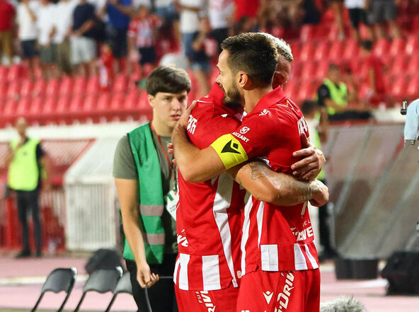 Crvena zvezda - Viktorija Plzenj 35.jpg