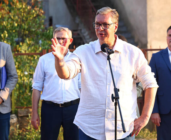 Aleksandar Vučić 2.jpg