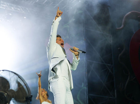 Sakis Rouvas nastup Dragi Bravo (1).jpg