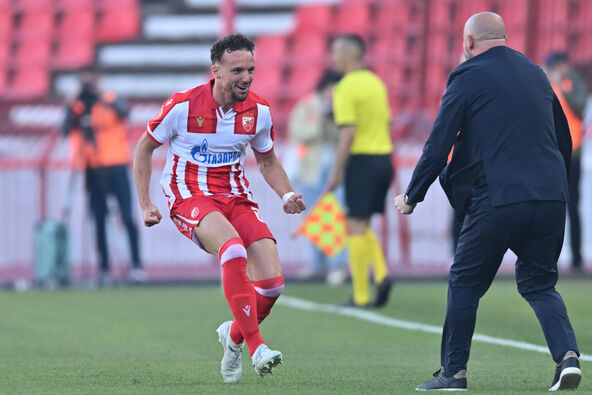 Strahinja Eraković i Dejan Stanković slave gol u Zvezdi