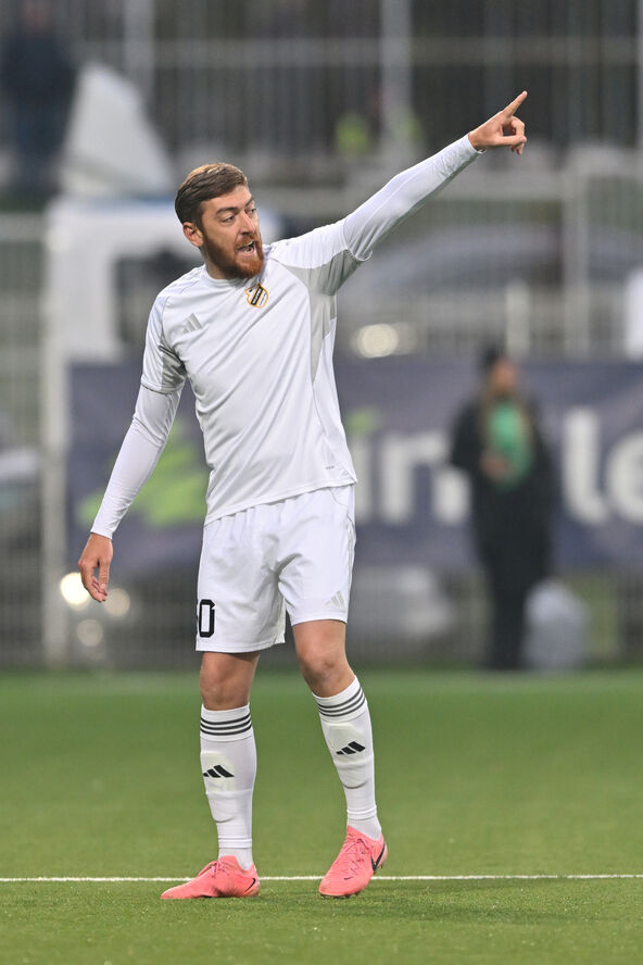 Milan Pavkov kao centarfor Čukaričkog