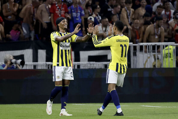 Lyon - Fenerbahce (1).jpg