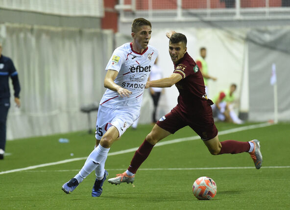 Srpski fudbaler Marko Ivezić.