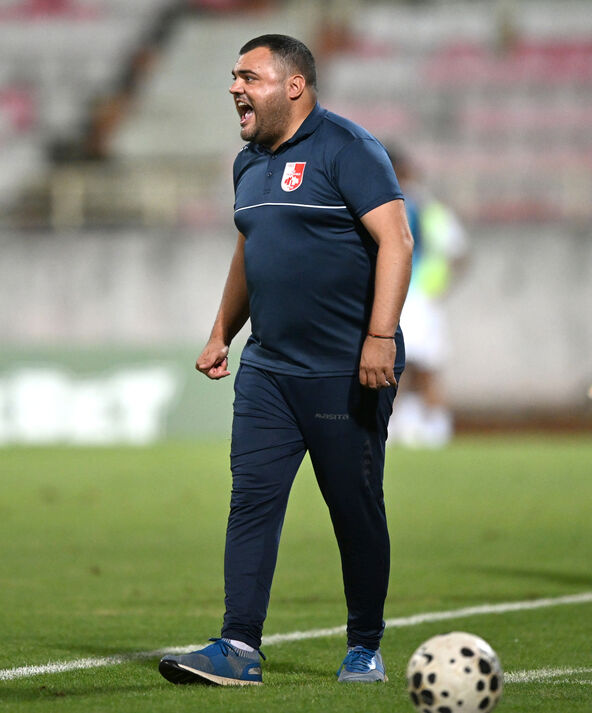 Marko Neđić vodi Radnički Niš na Čairu