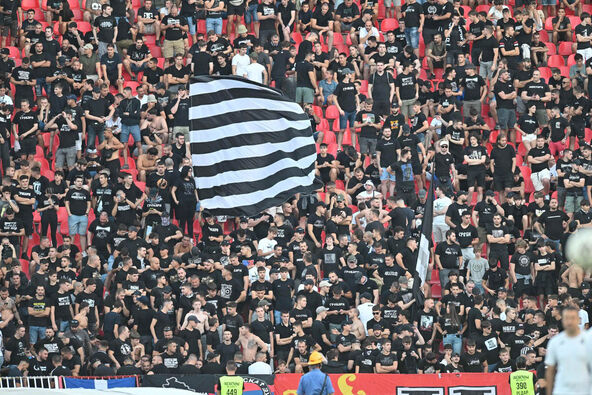 Crvena Zvezda - Partizan (2).jpg