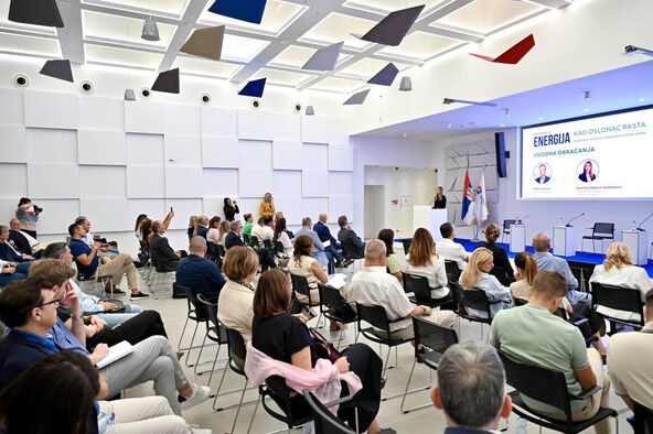 konferencija Energija kao oslonac rasta (1).jpg