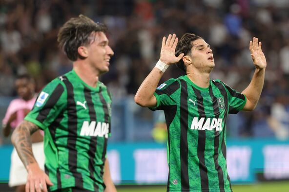 Vasilije Adžić slavi gol za Sasuolo