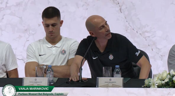 Vanja Marinković i Đoan Penjaroja na konferenciji za novinare Panatinaikos