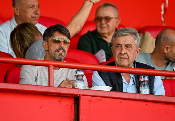Veljko Paunović i Ljubomir Apro u loži stadiona Karađorđe u Novom Sadu