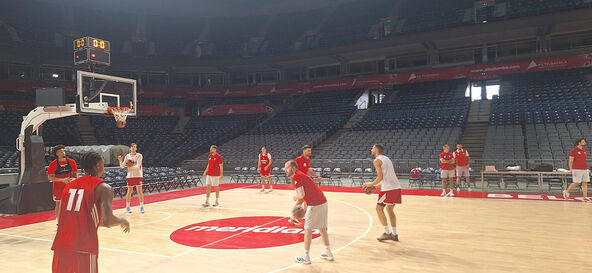 Trening KK Crvena zvezda (2).jpg