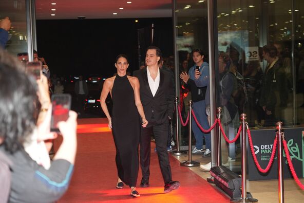jelisaveta sa mensurom na premijeri kengura