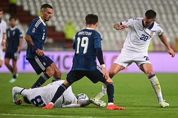 Sergej Milinković Savić u duelu protiv Grka na Marakani