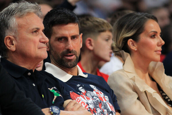 Novak Đoković gleda meč Crvene zvezde u Areni