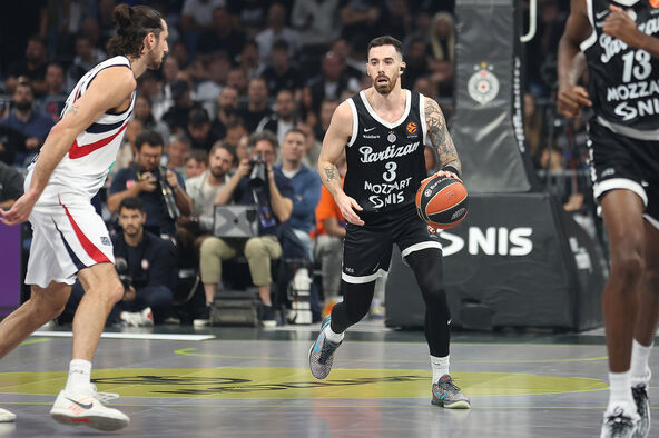 Partizan - Armani  (20).JPG