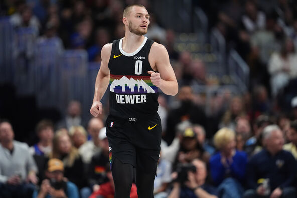 Kristijan Braun u dresu Denver Nagetsa