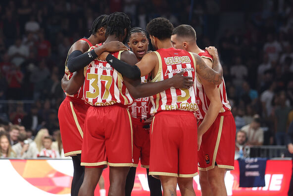 Zvezda - Efes 1.JPG