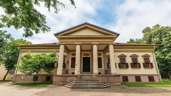 Dvorac porodice Lazarević, Vršac.