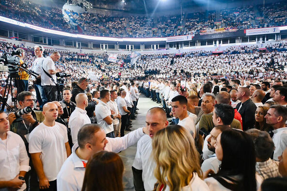 Skup liste Aleksandar Vučić Ujedinjena Srbija 30.jpg