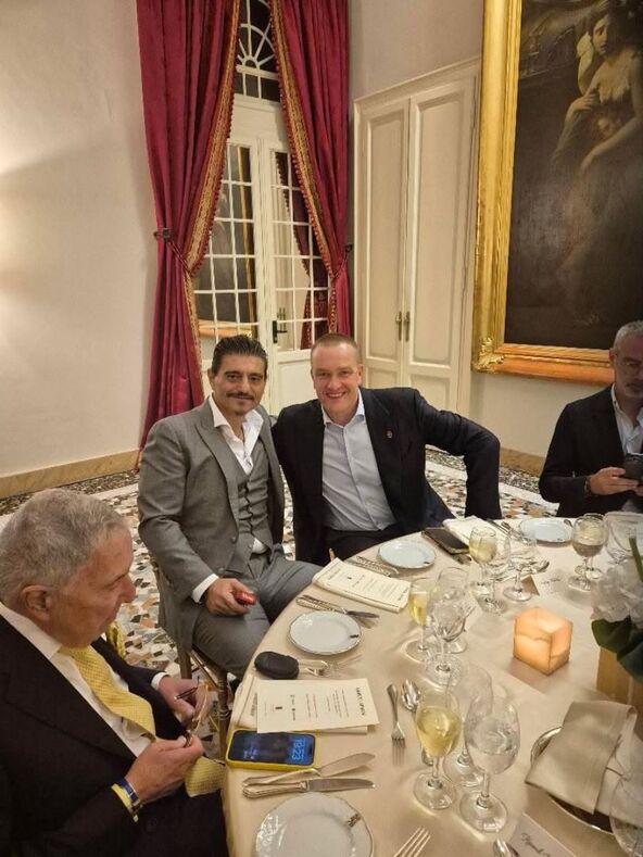 Dimitris Janakopulos i Andrej Vatutin na sednici birda Evrolige na jezeru Komo