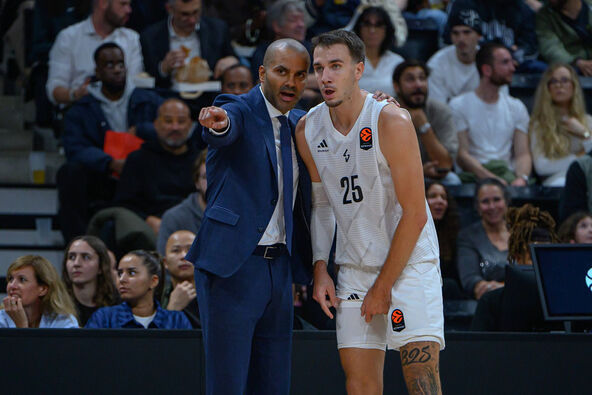 Pariz - Asvel (1).jpg