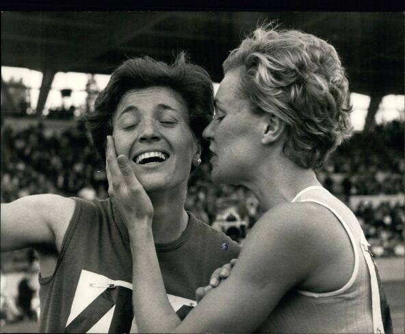 Vera Nikolić pobedila u Londonu 1968
