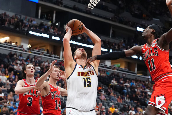 Nikola Jokić (1).jpg