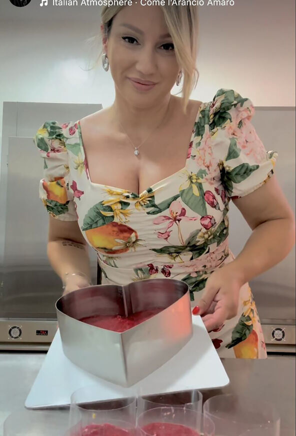 Ana Kokić pravi kolače (1).jpg