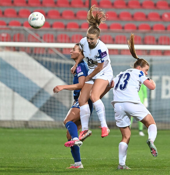 Srbija - Finska ženski fudbal (1).jpg