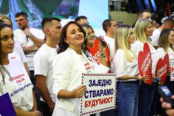 Skup liste Ujedinjena Srbija (1) copy.jpg