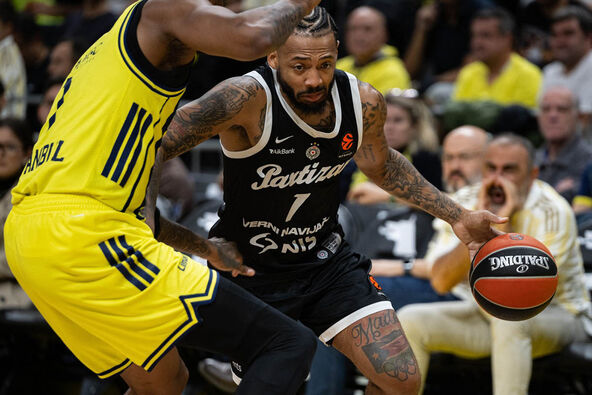 Fenerbahče - Partizan (1).jpg