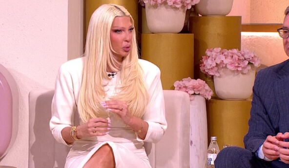 Jelena Karleuša Magazin IN.jpg