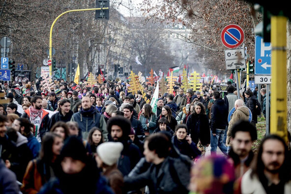 Protesti u Milanu (1).jpg