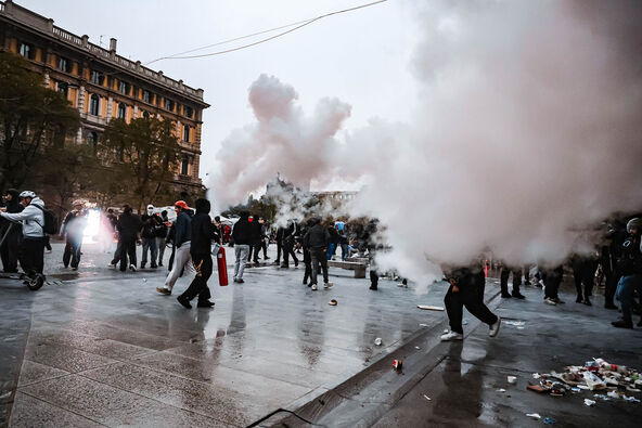 Italija Milano protest (1).jpg